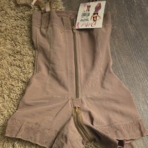 Doribell Women's Colombiana Shapewear Faja Straple Cremallera